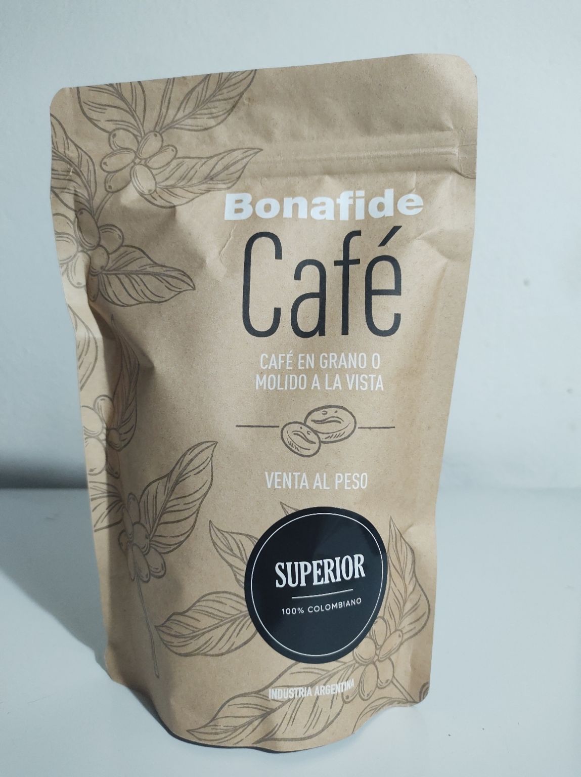 Excelente café colombiano, caramelizado con tonos de nuez, en Buenos Aires se consigue en Bonafide
