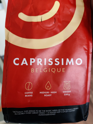 Very soft and tender, leaves dark chocolate and sweet caramel aftertaste. 