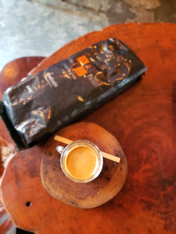 Coffee photo review barista cafe specialty coffee