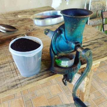 Café de produção própria.