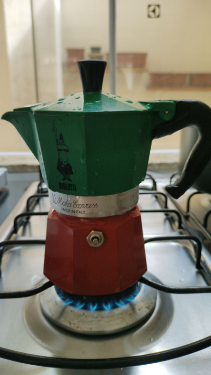 Domingo é dia de Moka !!! Clássico !!! ☕☕☕🇮🇹🇮🇹🇮🇹 
#moka 