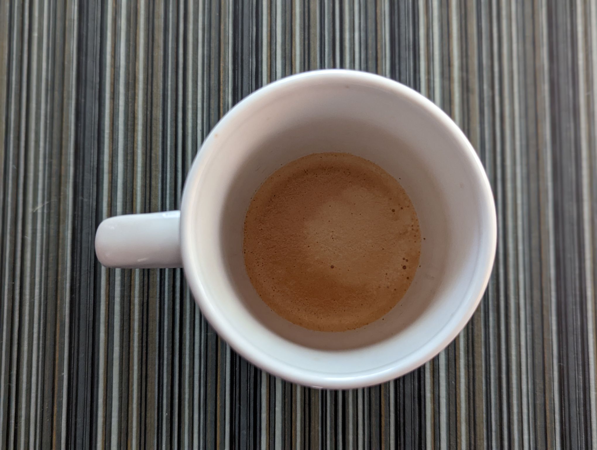 Single for an afternoon boost.

Medium fine grind in refilled Nespresso Vertuo capsule