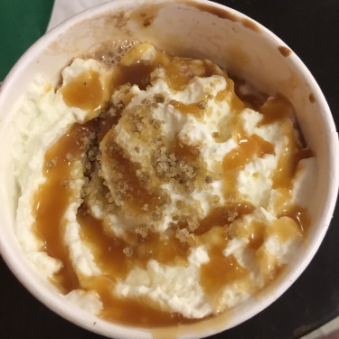 Caramel salt mocha 
Açúcar puro, mas até que o danado é gostosinho