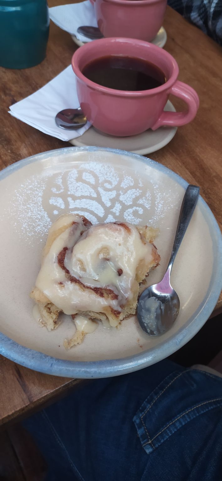 Un delicioso postre con una excelente taza de café, en Subachoque Cundinamarca.