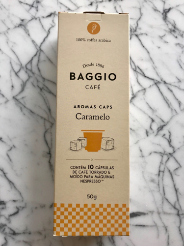 Arrisquei comprando café aromatizado. No café espresso, achei artificial demais. Não gostei. Vou experimentar num cappuccino ou outra bebida com leite, talvez fique bom.