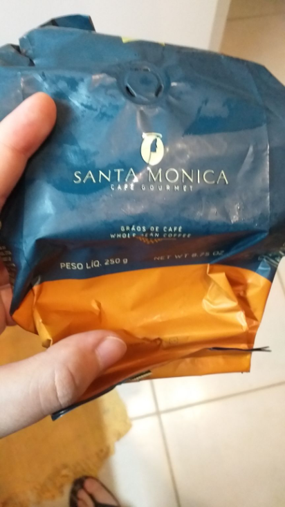 Muito bom, pena não estar bastante fresco. Estreando a máquina de espresso.