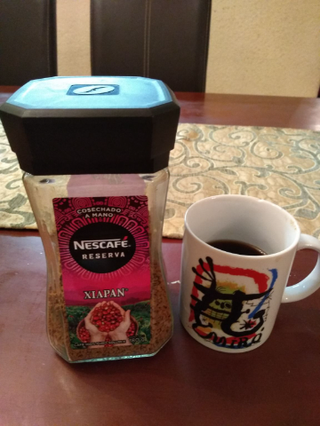 Un día de mucho trabajo y  empezando bien el día con una taza de café