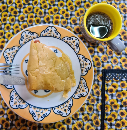 Enjoying Arabica coffee with a freshly made crepioca is the best way to start the day for me!