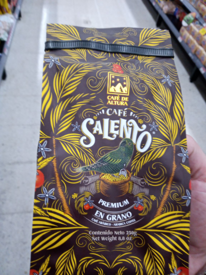 Great Caturra coffee from Salento Colombia brewed in a Chemex