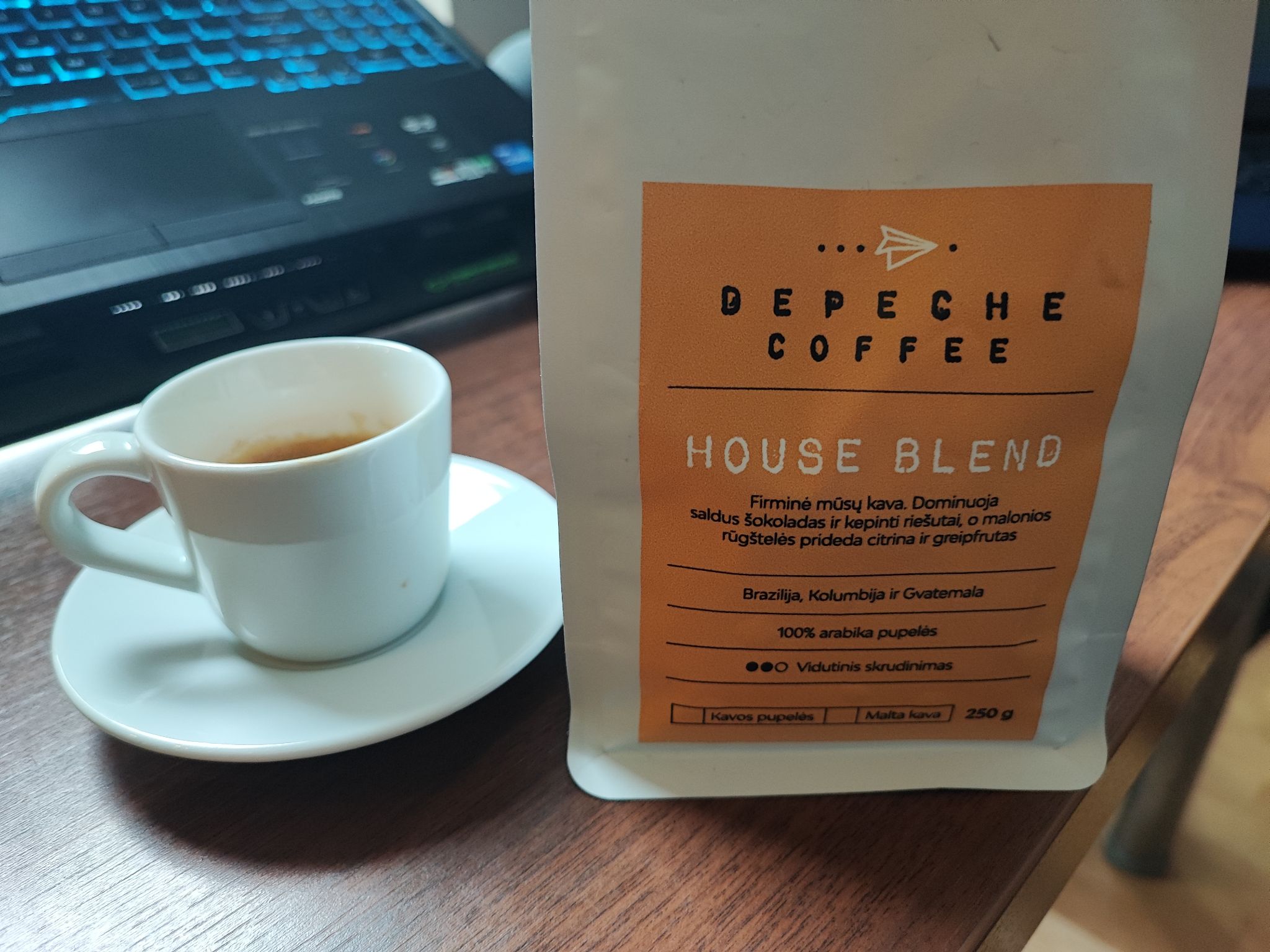House blend da cafeteria Depeche Coffee localizada em Vilnius, Lituânia. 