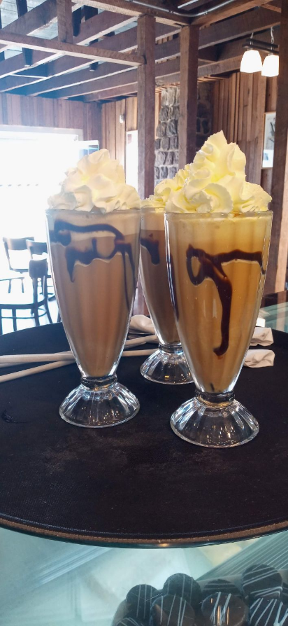 Tardes de playa y un delicioso cafe helado...