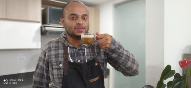 En compañia escuchando el lado Oscuro.