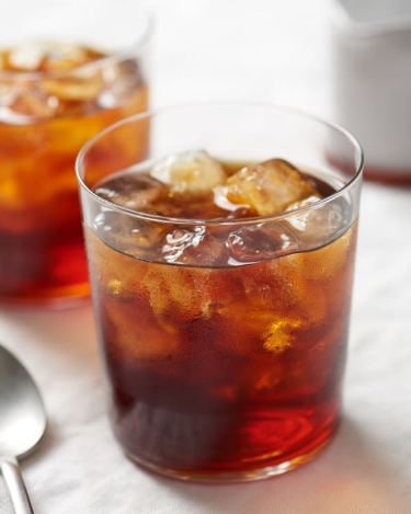 O aroma dele é incrível no Cold Brew. Assemelha-se ao café recém torrado, caramelo e baunilha, tostado. O sabor mantérm o abacaxi, a acidez cítrica. Muito refrescante e delicioso. Fizemos também com raspas de laranja e gelo, excelente.