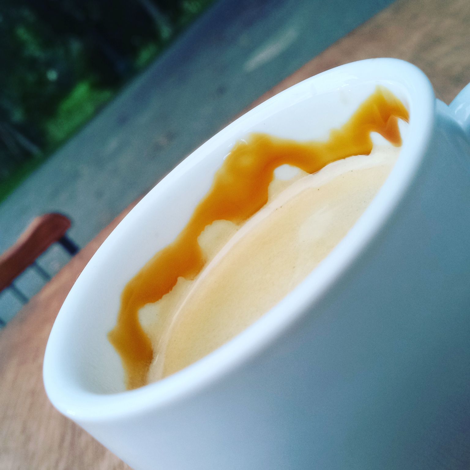 Café+conhaque+melado de cana, para aquecer o frio que já começou a chegar na serra.