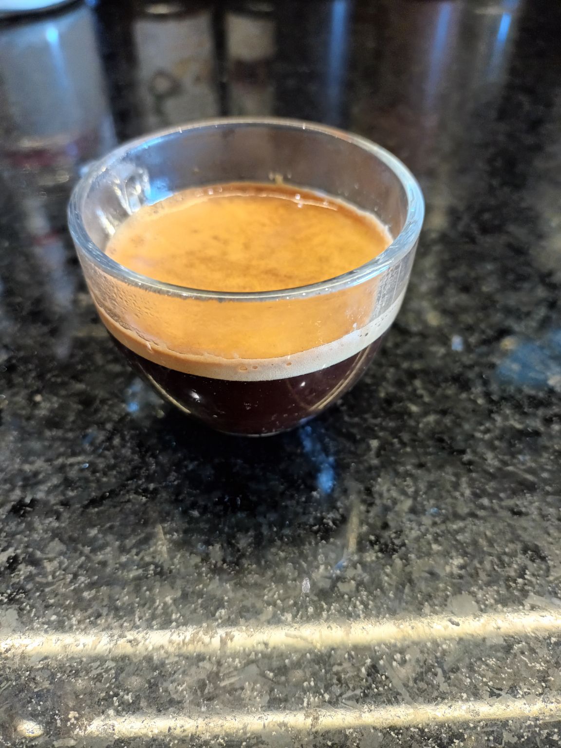 Um maravilhoso espresso, acabado de ter sido regulado é a melhor coisa, a paz de uma barista! E por tomar é muito bom!!!