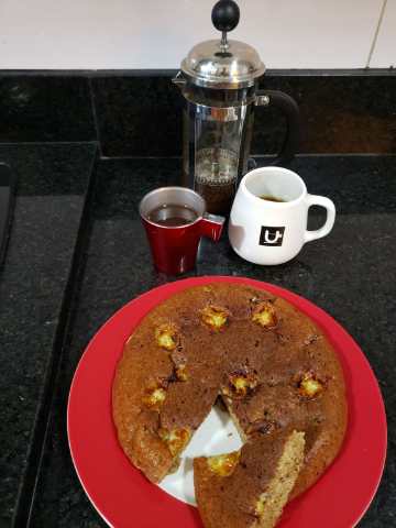 No aroma destaca notas de melado de cana-de-açúcar, com pouca caramelização. Acidez cítrica e no retogosto suave caramelo. Harmoniza bem com bolo de banana. 