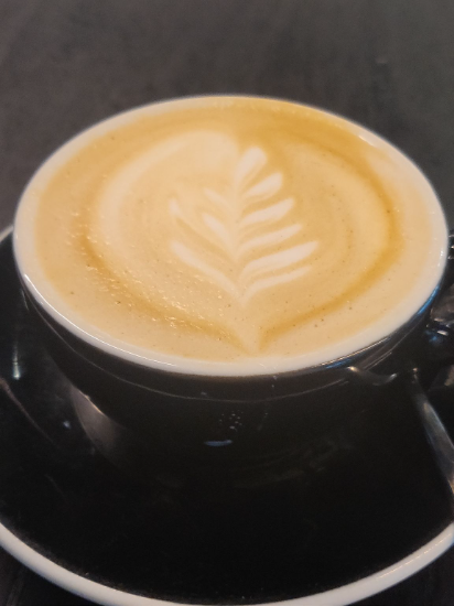 Origen: Brasil,
Productor: Daterra,
Altura: 1150 m,
Proceso: natural,
Variedad: mundo novo y acaia,
Roaster: Coffee Urban Roasters Viveiro,
Puntuación: 82,5