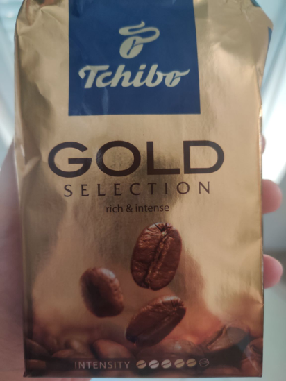 Aromatful with low to no acidity at all but the taste is kinda blank and with a bitter end.