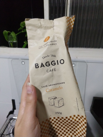 Aroma bem forte de caramelo, infelizmente parece bem artificial