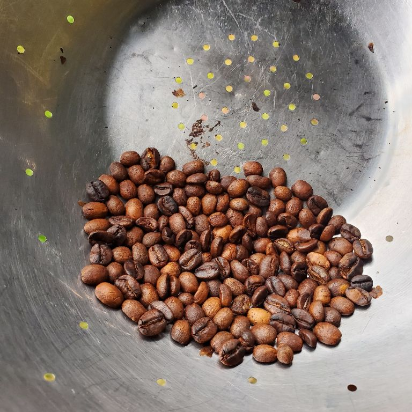 Pan roasted Costa Rican single origin.  Awesome and easy to do.  Freshest coffee around.   