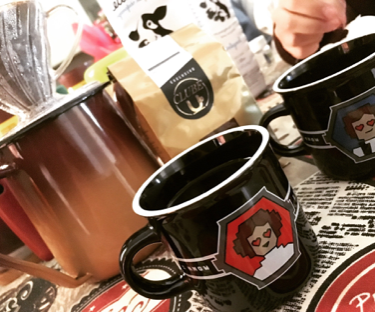 Ritmo do Café - - 

A gente murmura na sombra da árvore, no pé da montanha - té na gruta fria, úmida - de baixo da cama, dentro da igrejinha. A gente geme, soluça, chora, range... O que é escuro a gente quer esconder; o que é feio a gente quer engolir, e esbraveja (cheio de razão porque na verdade a gente odeia), e apedreja, cospe, deseja, grita: 