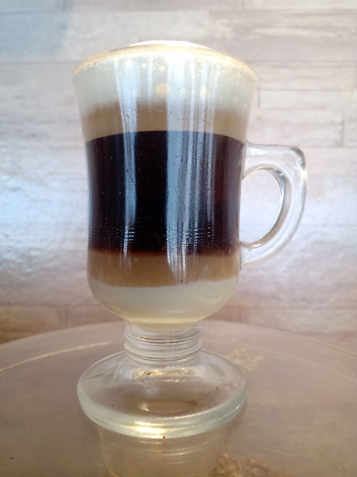 .- Leche condensada 
.- Baileys
.- Espresso
.- Espuma de leche.
