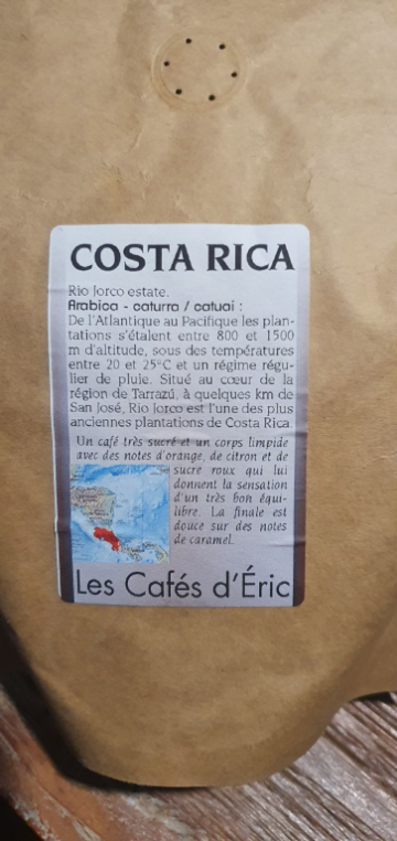 Doux, suave, légère sucré en bouche