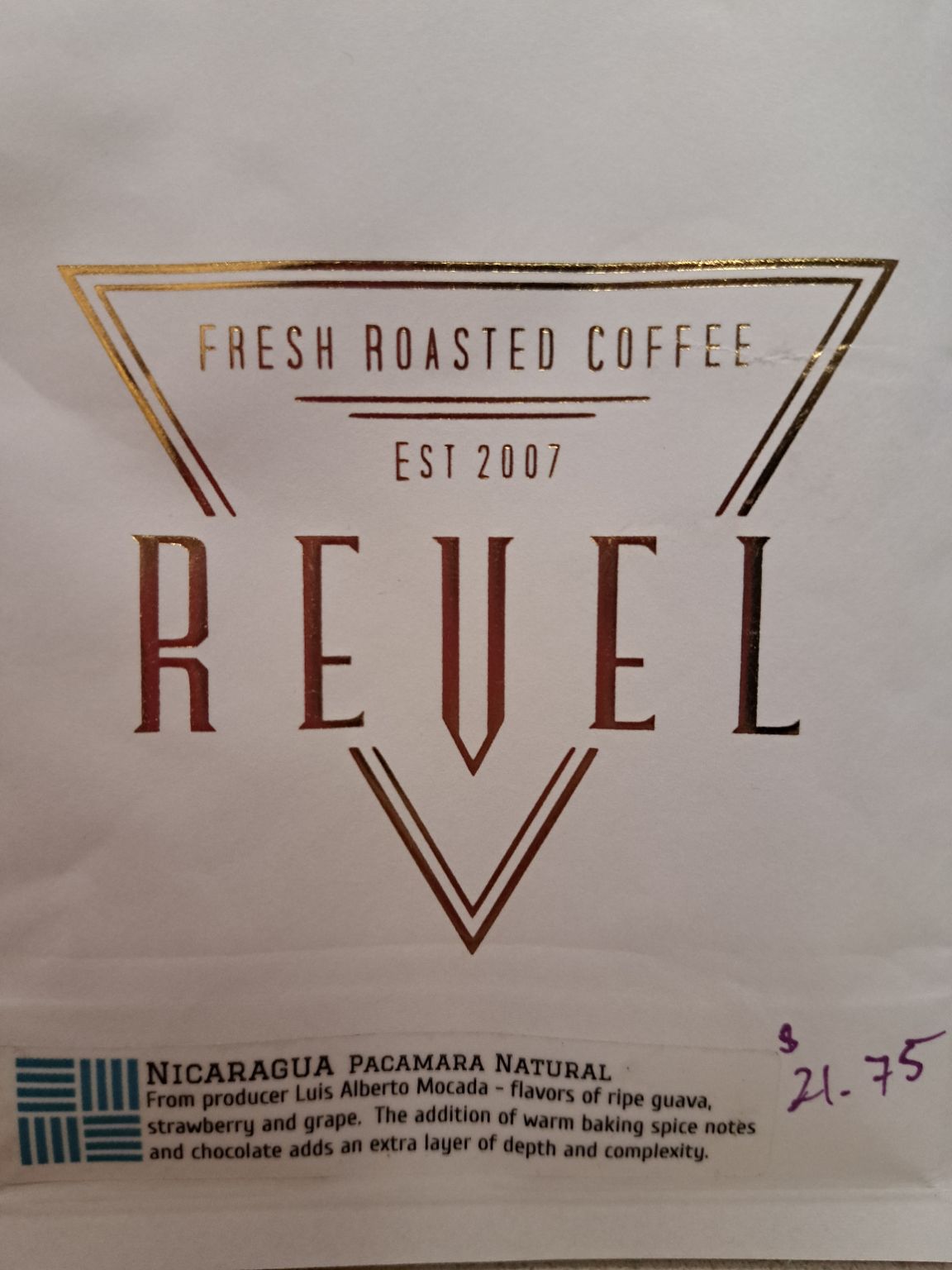 Notes of strawberry and grapes. Medium body with hints of baking spices and chocolate in the finish. Balanced, fruity, sweet and luscious. Fantastic coffee.