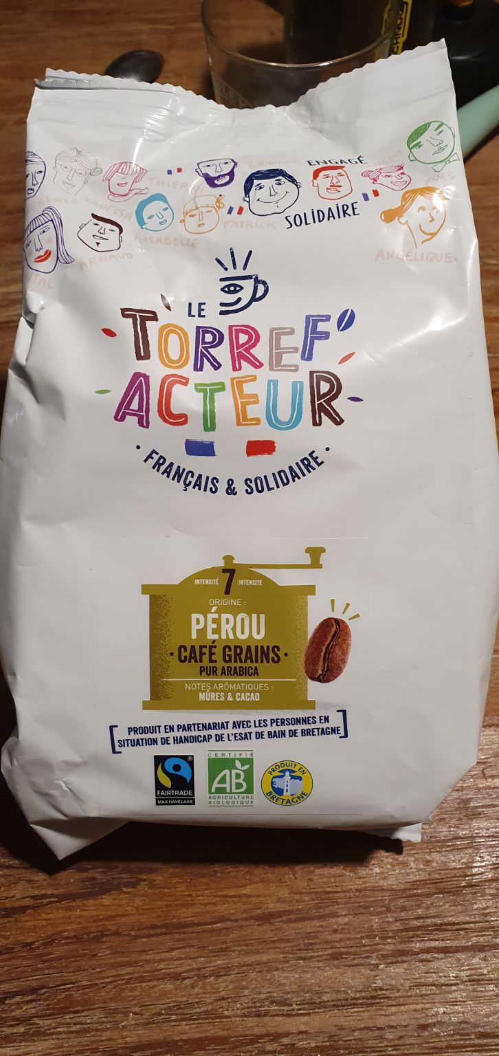 Très acide, mais note fruité et dd tabac. 