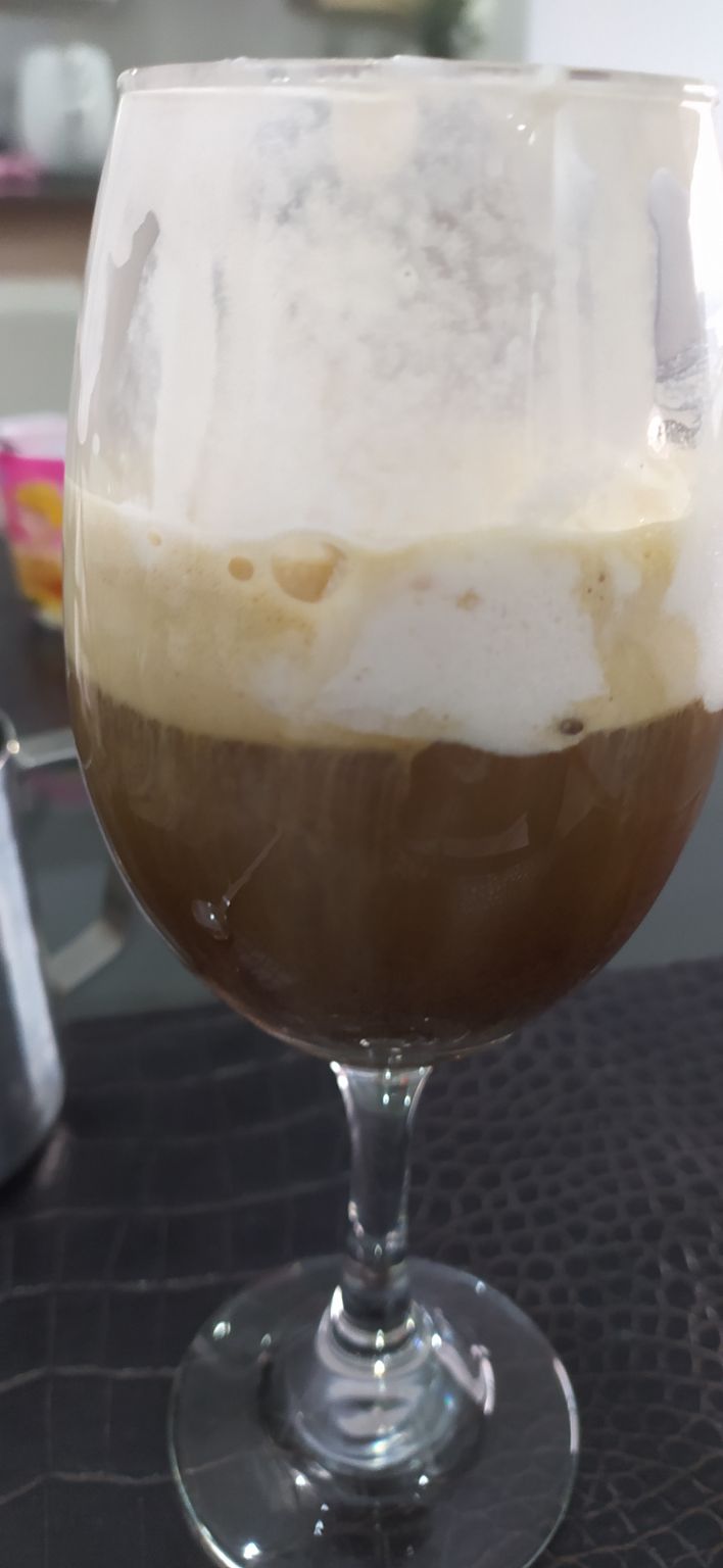 Por aquí les dejó.