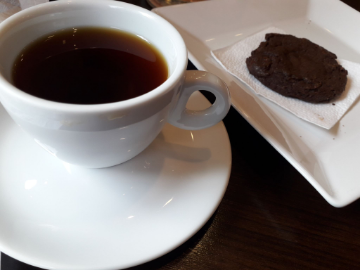 Café e cookie formam um excelente par. ♡
Essa foi do final de semana, em que fui conhecer mais uma cafeteria por aí...