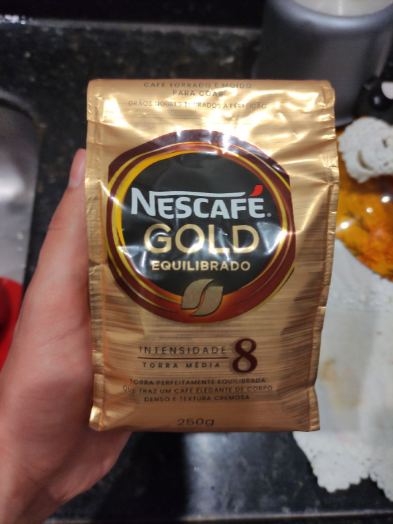 Café mais puxado pro tradicional, sem muitos atrativos. Tem um corpo denso, mas carece de doçura e/ou acidez, além de ter um leve amargor, mas não o suficiente pra necessitar de açúcar.