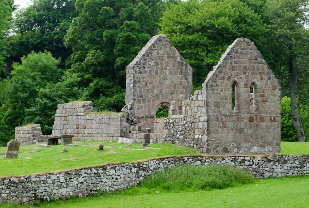 St Blane's Church, Photo ©wikicommons/DeFacto (cc-by-sa/4.0)