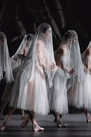 Royal Ballet &amp; Opera: Giselle