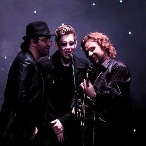 Jive Talkin' perform The Bee Gees