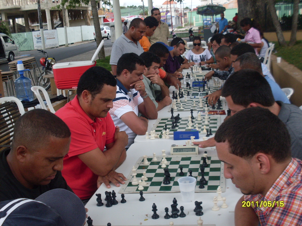 SFM, campeón invitacional masculino ajedrez Moca