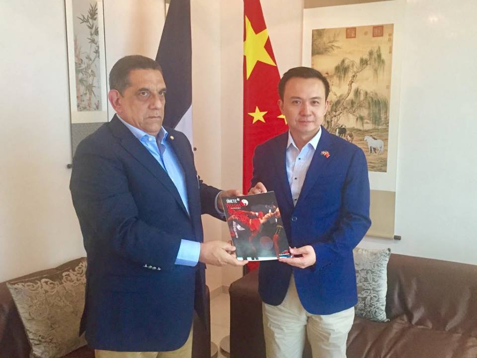 Presidente Fedowushu gira visita de cortesía al embajador de China