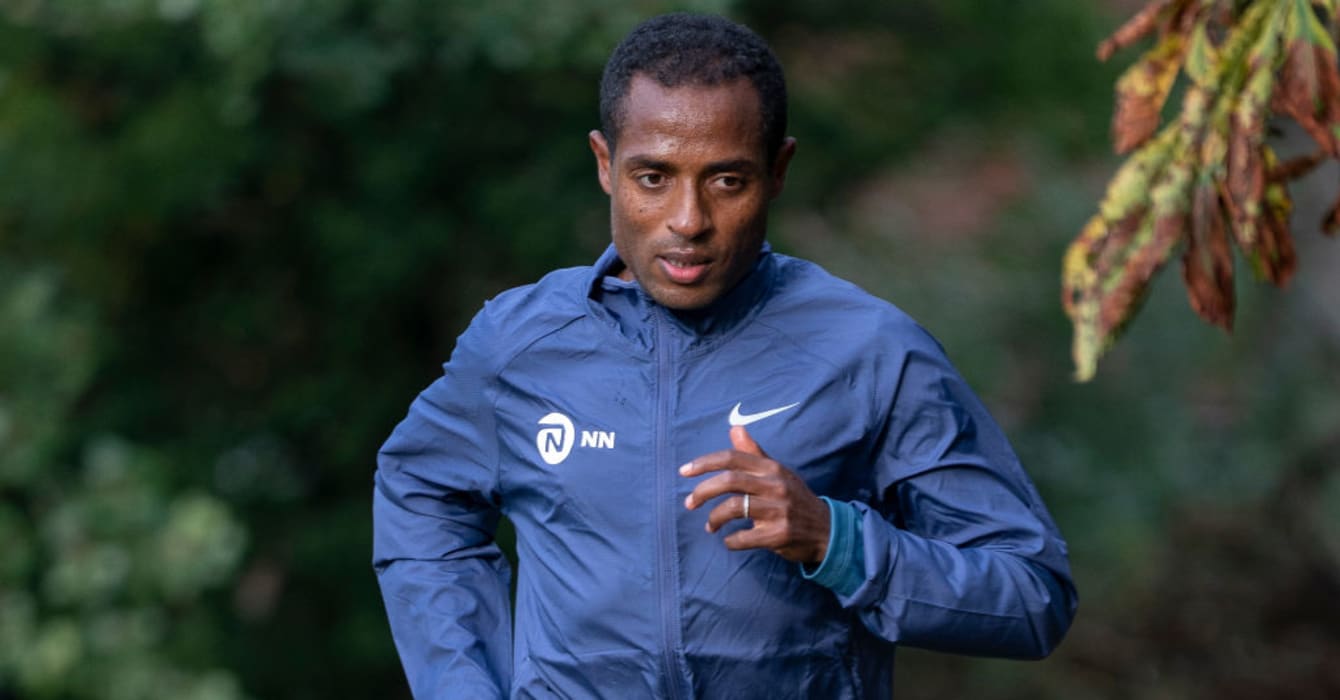 Bekele se retira del Maratón de Londres por una lesión en el gemelo