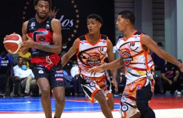 Club Centro aventaja 2-0 la serie final del torneo basket superior de Higüey