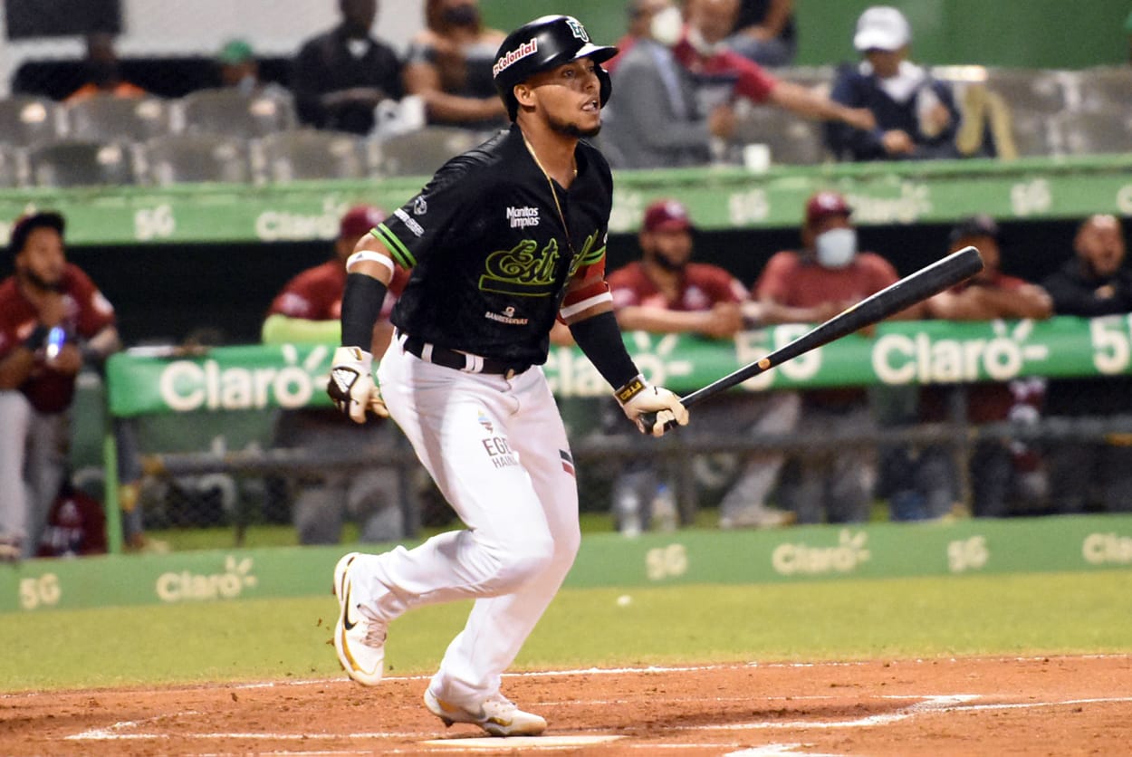 Estrellas dejan en el terreno a Gigantes y pican delante en Serie Final