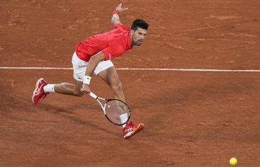 Djokovic respalda a la ATP, lamenta decisión de Wimbledon