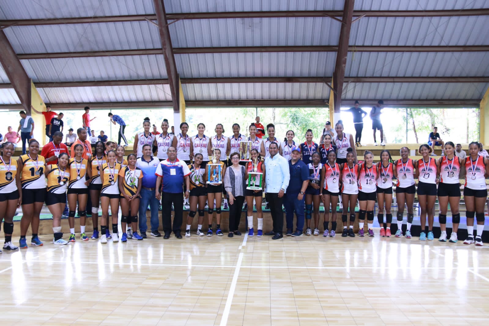 Club Calero se corona campeón nacional de voleibol U-19