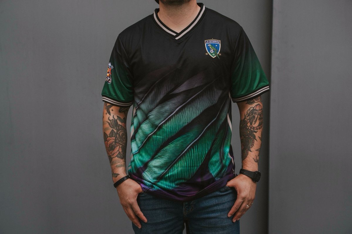 Jersey La Cotorrisa — Edición Plumas