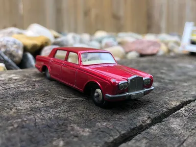 I adore this Matchbox Rolls Royce Silver Shadow.  The casting details are fantastic and pretty spot on with regard to th