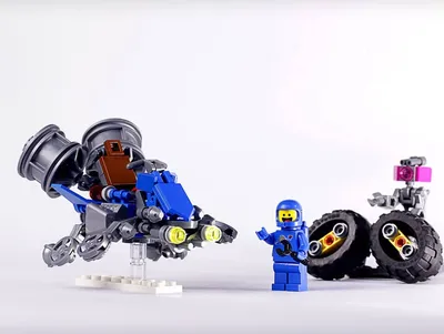 So Febrovery is a thing. And this started out as a rover that was going to use the new wheel hubs found in set 76148 & 7