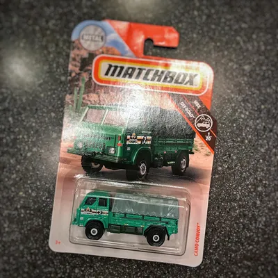 Today’s Work Truck crack is the Matchbox Camo Convoy. It is crack number 110/366