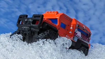 Matchbox Frost Fighter in Tirol.#matchbox #frostfighter #pistenraupe #hinterthiersee #thiersee #diecastphotography #diec