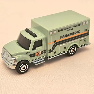 2024 Matchbox 9-Pack Exclusive - MB 1178 International AmbulanceOne of the latest Matchbox 9 Pack Exclusive models, the 