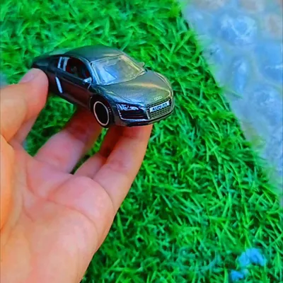 Matchbox 2007 Audi r8 greyThanks om @rn2y 😃#matchboxaudi #matchboxaudir8 #matchboxaudir8