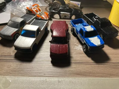 Happy Truck Thursday with my OBS’s #customizedc3500 #matchboxchevrolet #matchboxchevy #matchboxchevysilverado #hotwheels
